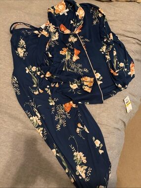 Flora by Flora Nikrooz Navy Floral pajama set